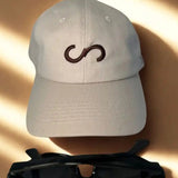 casquette en soie crème